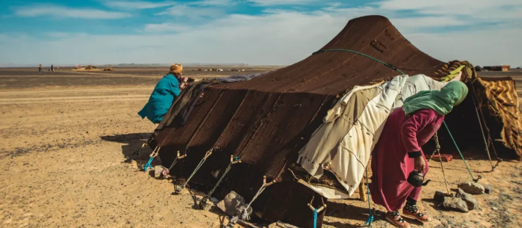 Visit nomad Berber Family in the Desert
